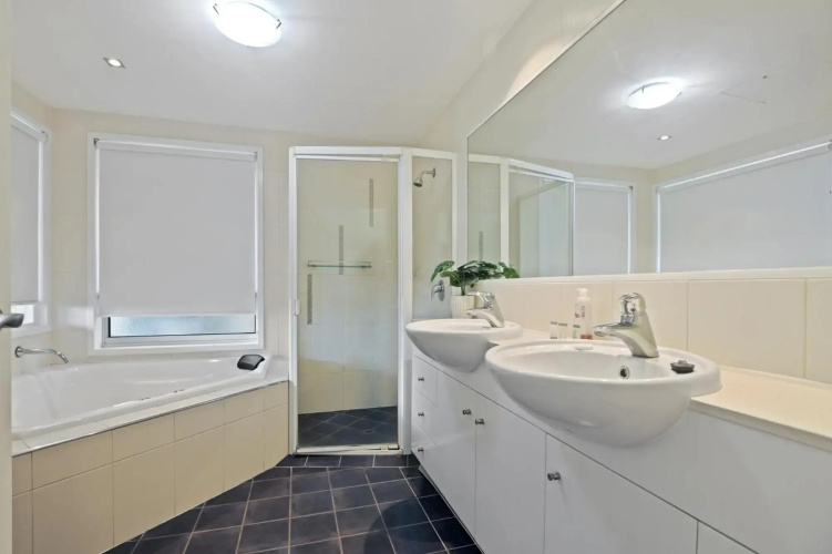 Deep Blue Apartment 1 Tangalooma
