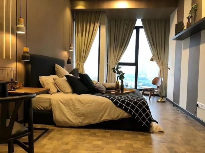 Expressionz Professional Suites by SYNC