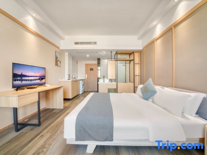 Quadruple Family Suite with view