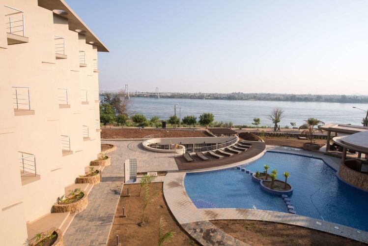 Hotel Vip Executive Tete Over view