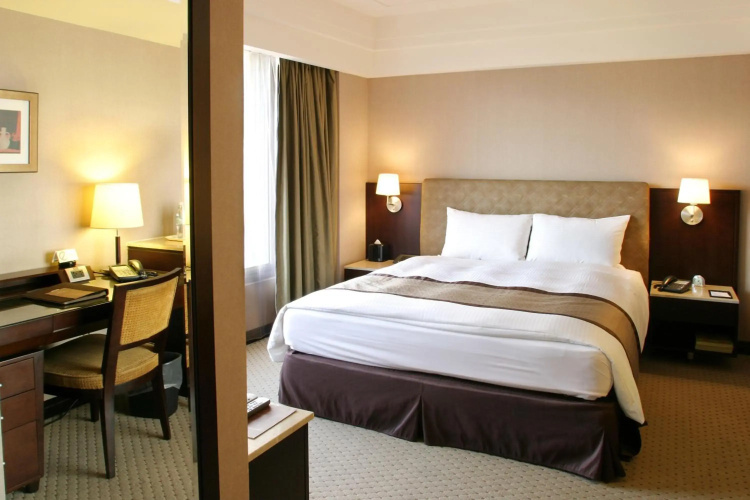 Grand Forward Hotel