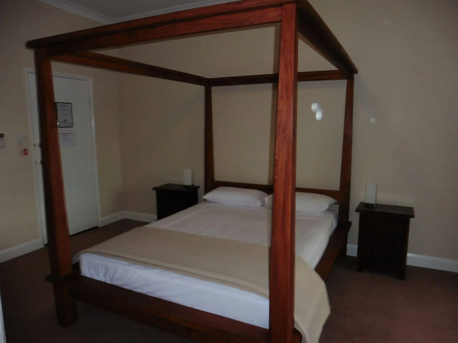 Avon Accommodation York