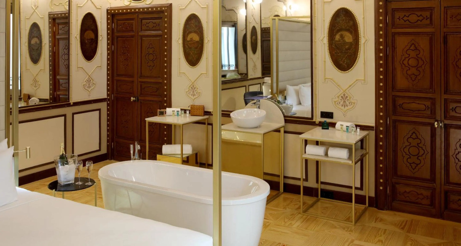 Axel Hotel Madrid - Adults Only photo 10