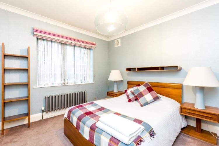 3 Bedrooms Cottage