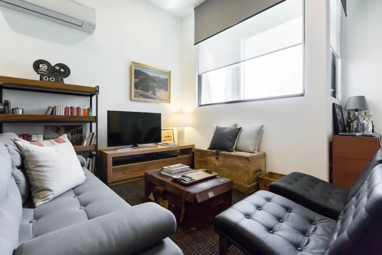 MURRAY, 1BDR Fitzroy Apartment