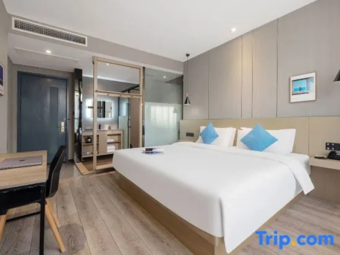 Premier Double room with view