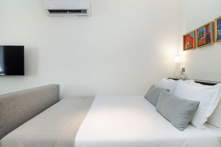 Intendente Modern Stays