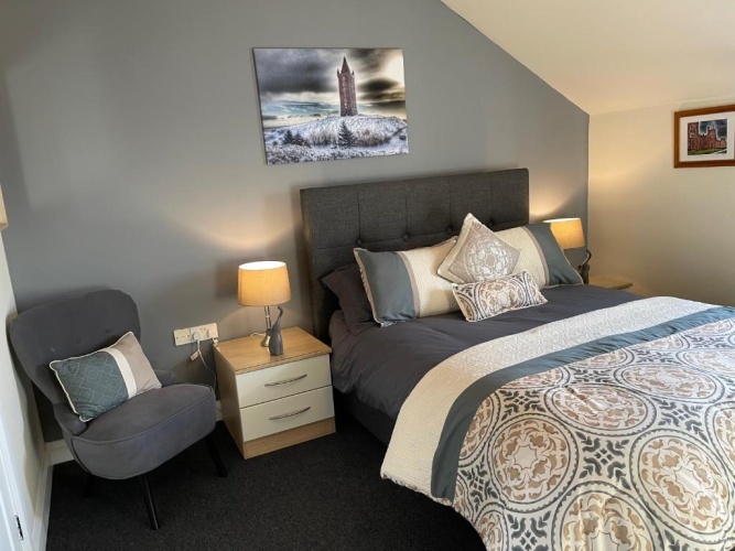 5 Bedrooms Cottage