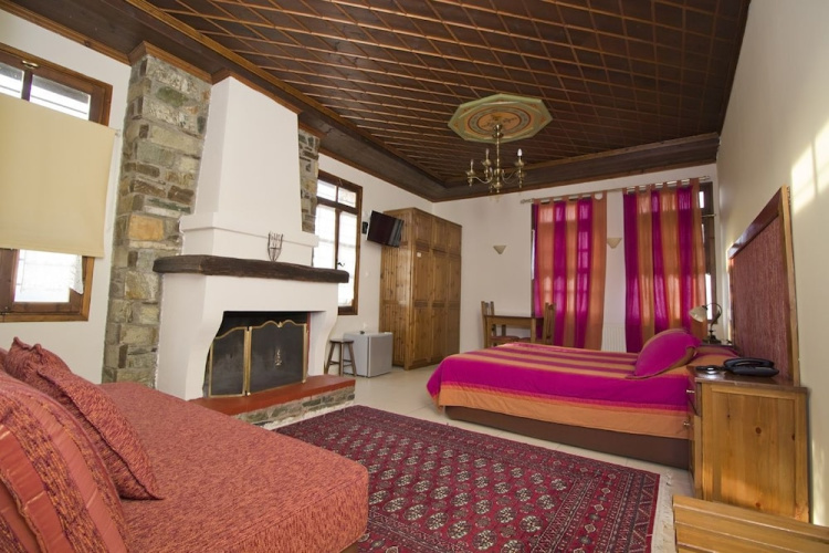 Pliades Hotel