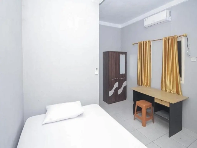 Economy Twin room