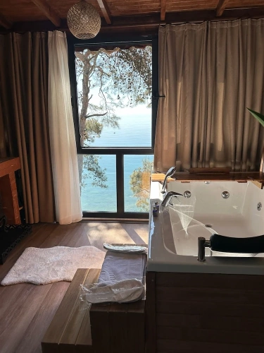 Deluxe Bungalow with sea view