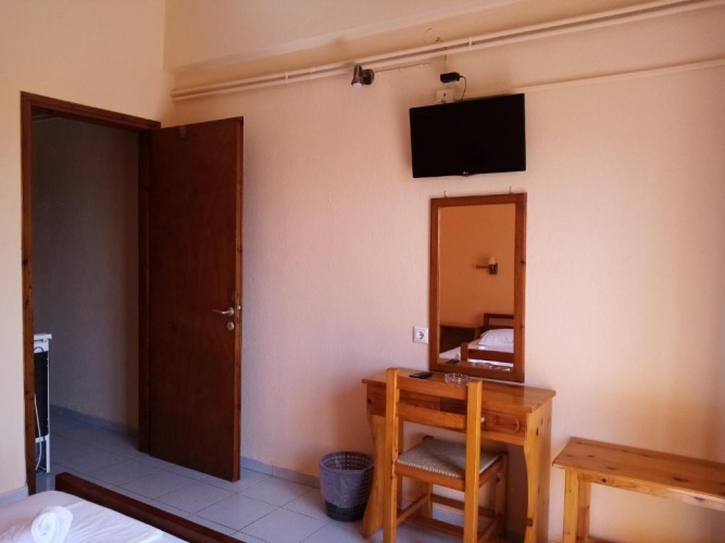 Standard Triple room with sea view