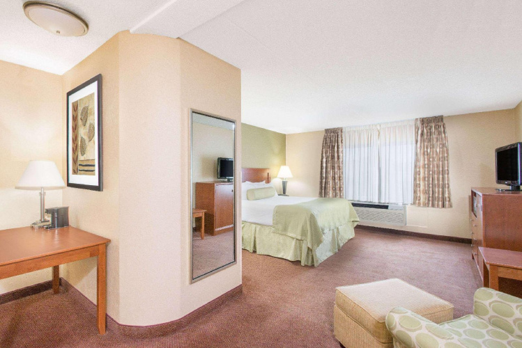 Holiday Inn Ellsworth