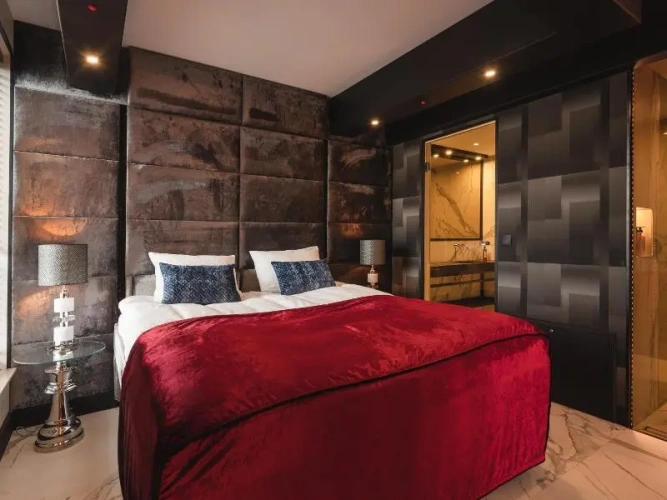 Penthouse Suite