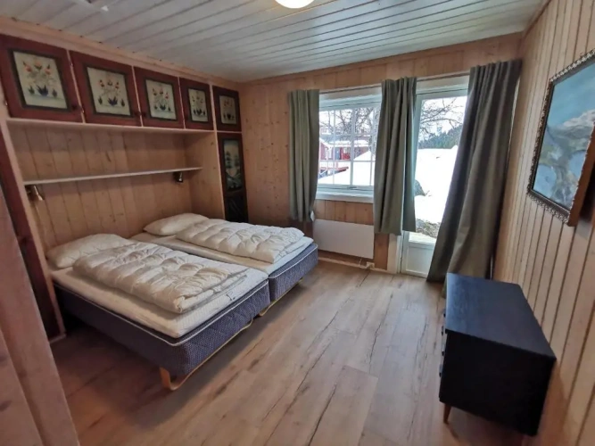 2 Bedrooms Cottage