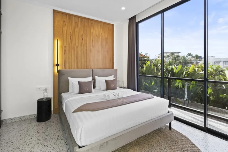Sunny Nelayan Villa by Betterplace