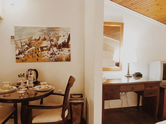Five Seasons Pension