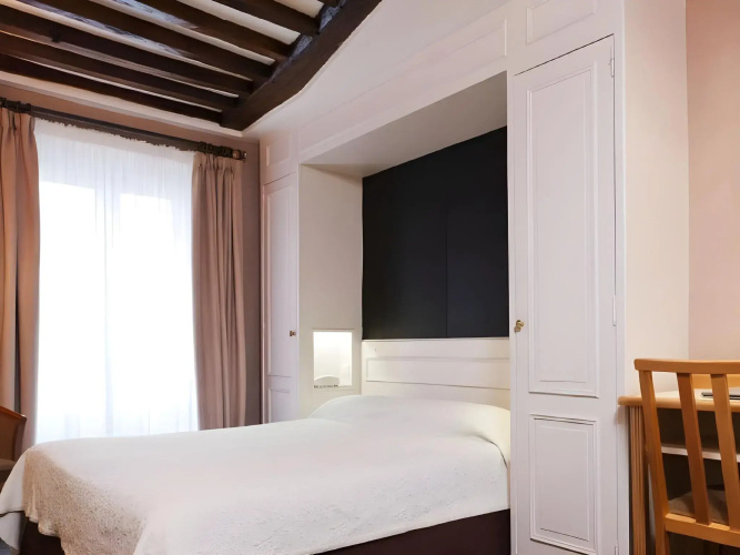 Hotel Royal Opera