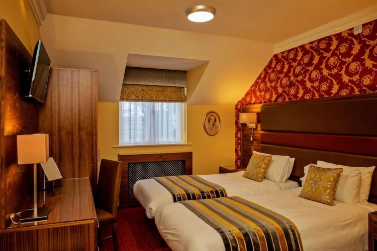 Classic Twin room