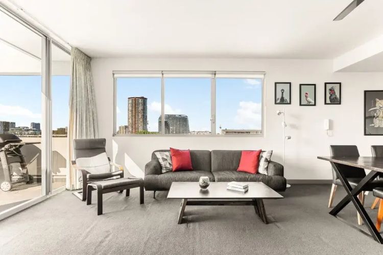 Spacious 2-bed With Two Balconies With City Views