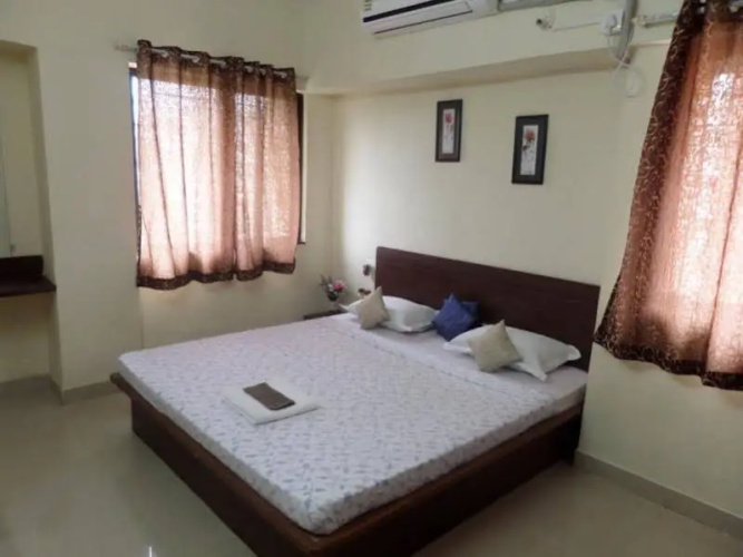 Cosmos Luxury Service Apartment Vimannagar