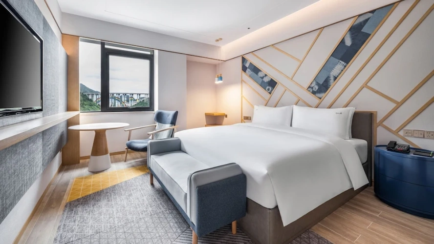 1 Bedroom Suite