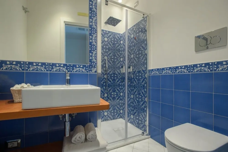 Classic Double room with balcony and with sea view