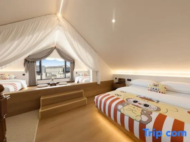 Deluxe Family room