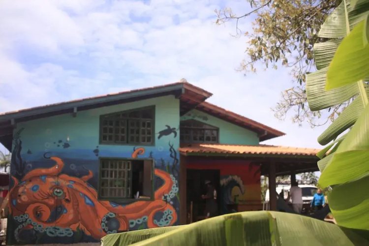 Off Ocean Hostel