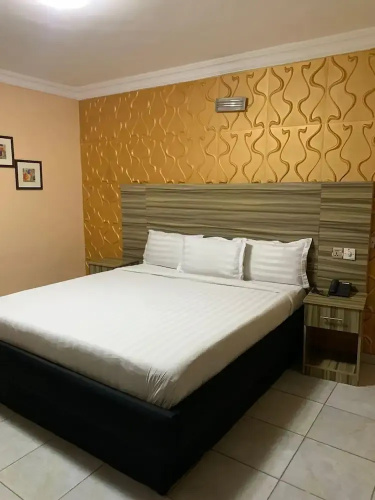Royal Marquis Hotel