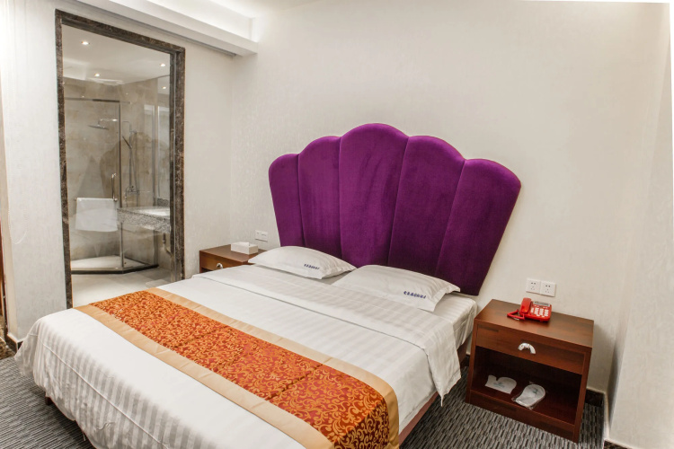Aiqinhai Hotel