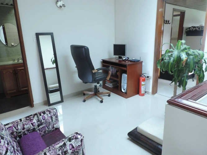 Violeta Park Hostel