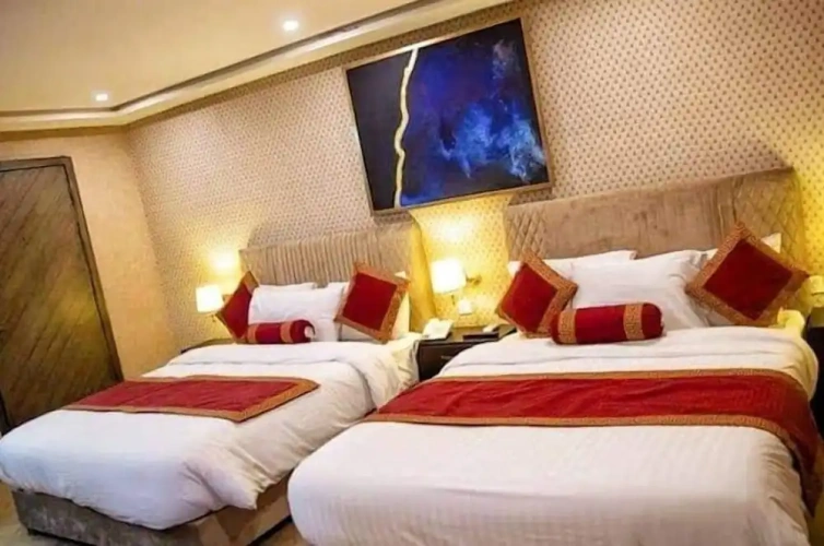 Standard Triple room