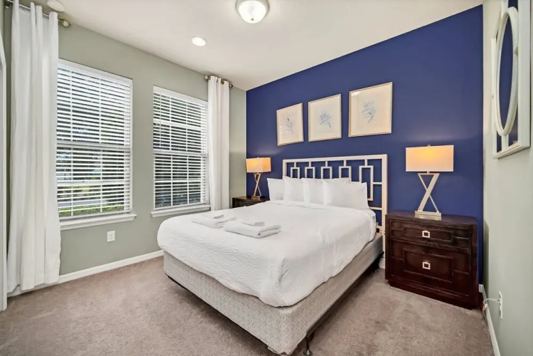 Luxury MultiFamily Gem ~ Mins to Disney ~ Pool/Spa