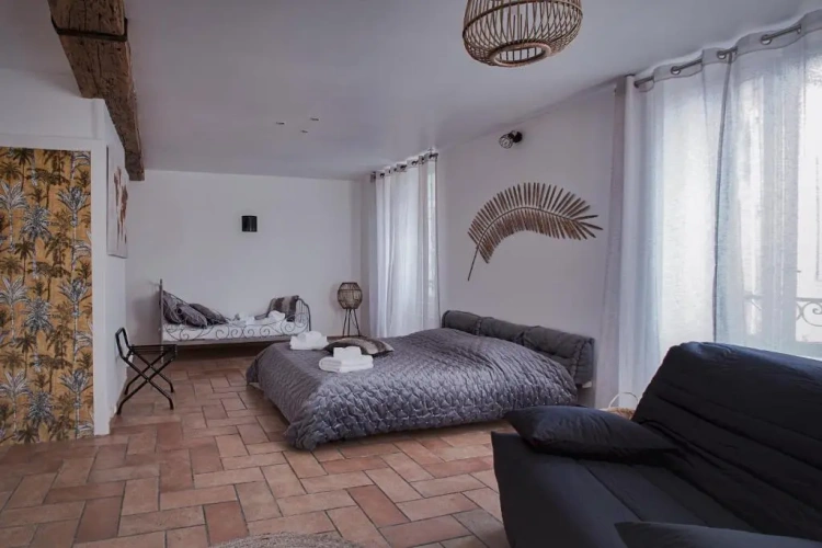 Standard Family room