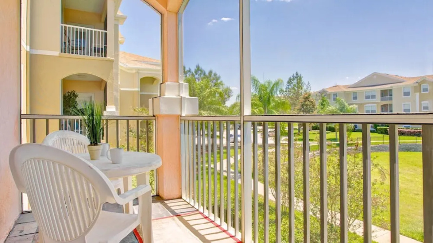 London Condo at Windsor Palms Resort