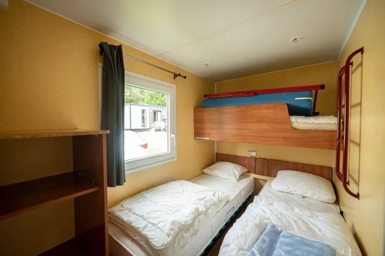 Mobile Home With Heated Pool