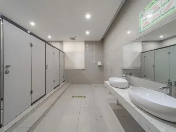 Shengtong Hotel