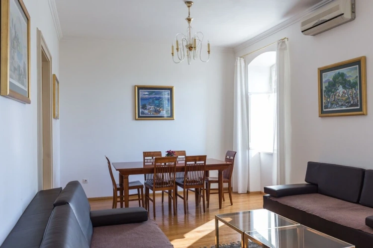 3 Bedrooms Comfort Apartment