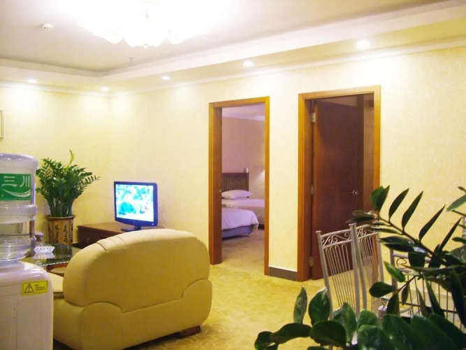 Xinhubin Hotel