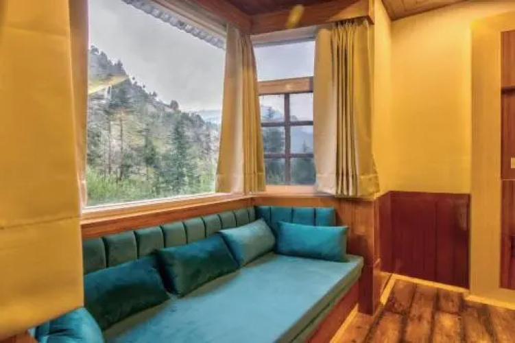 Playground Adventure Hostel