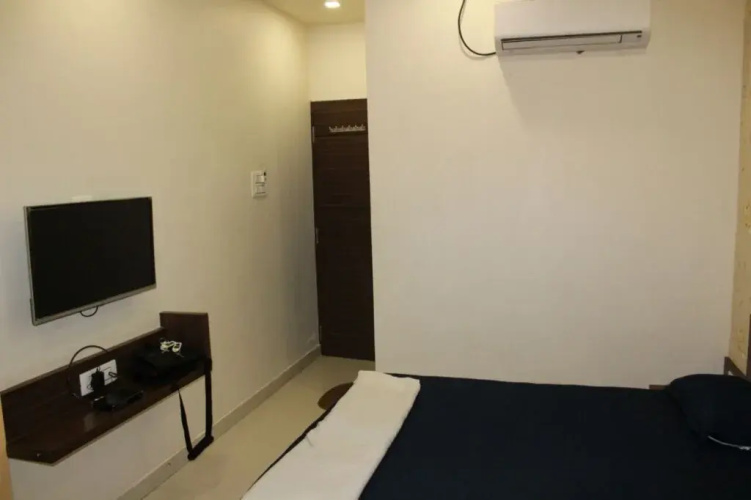 Hotel Amrit