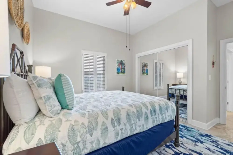 Pavilion Palms 203c
