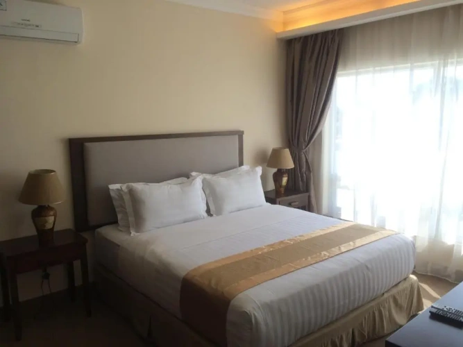 Deluxe Suite with view
