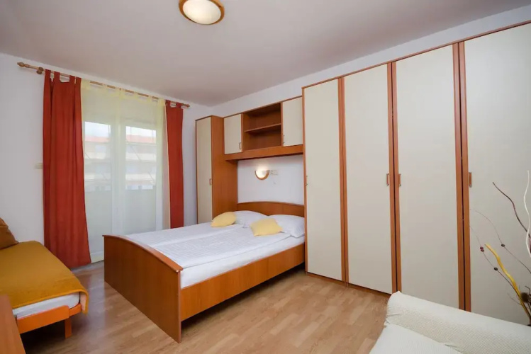 Apartments Mirjana