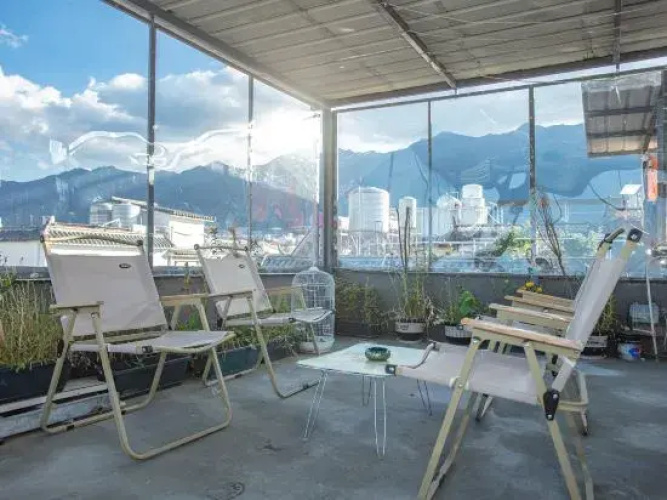 Dali Qingfeng Xiaozhu Homestay