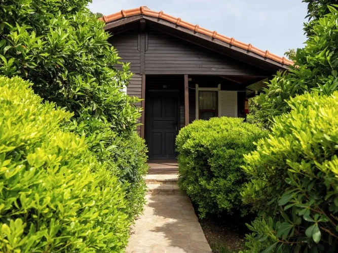 1 Bedroom Bungalow with balcony