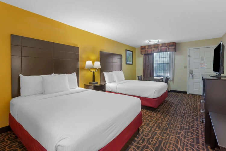 Standard Quadruple room