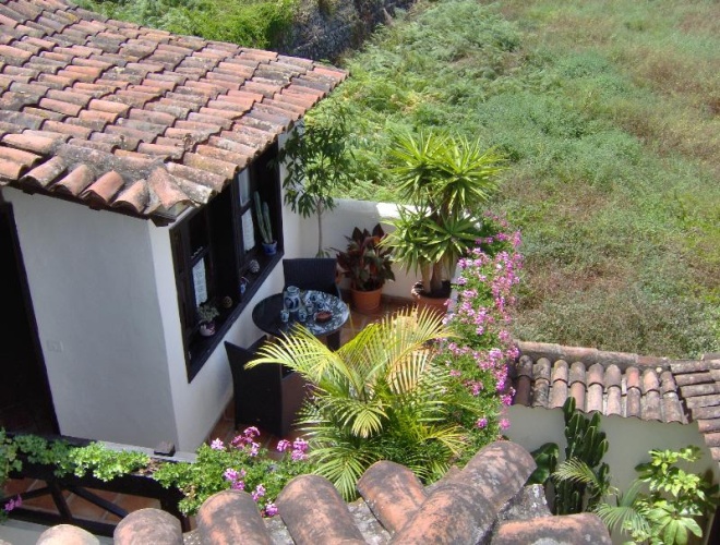 Apartment with balcony