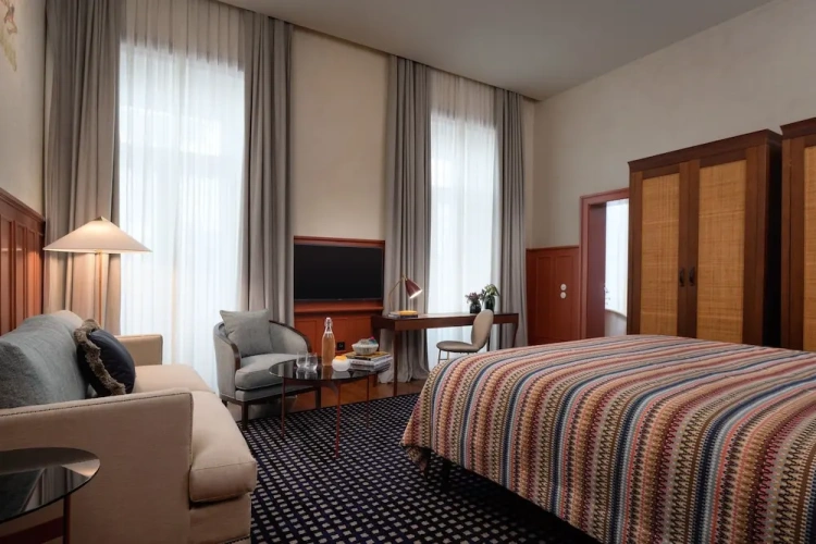Prestige room